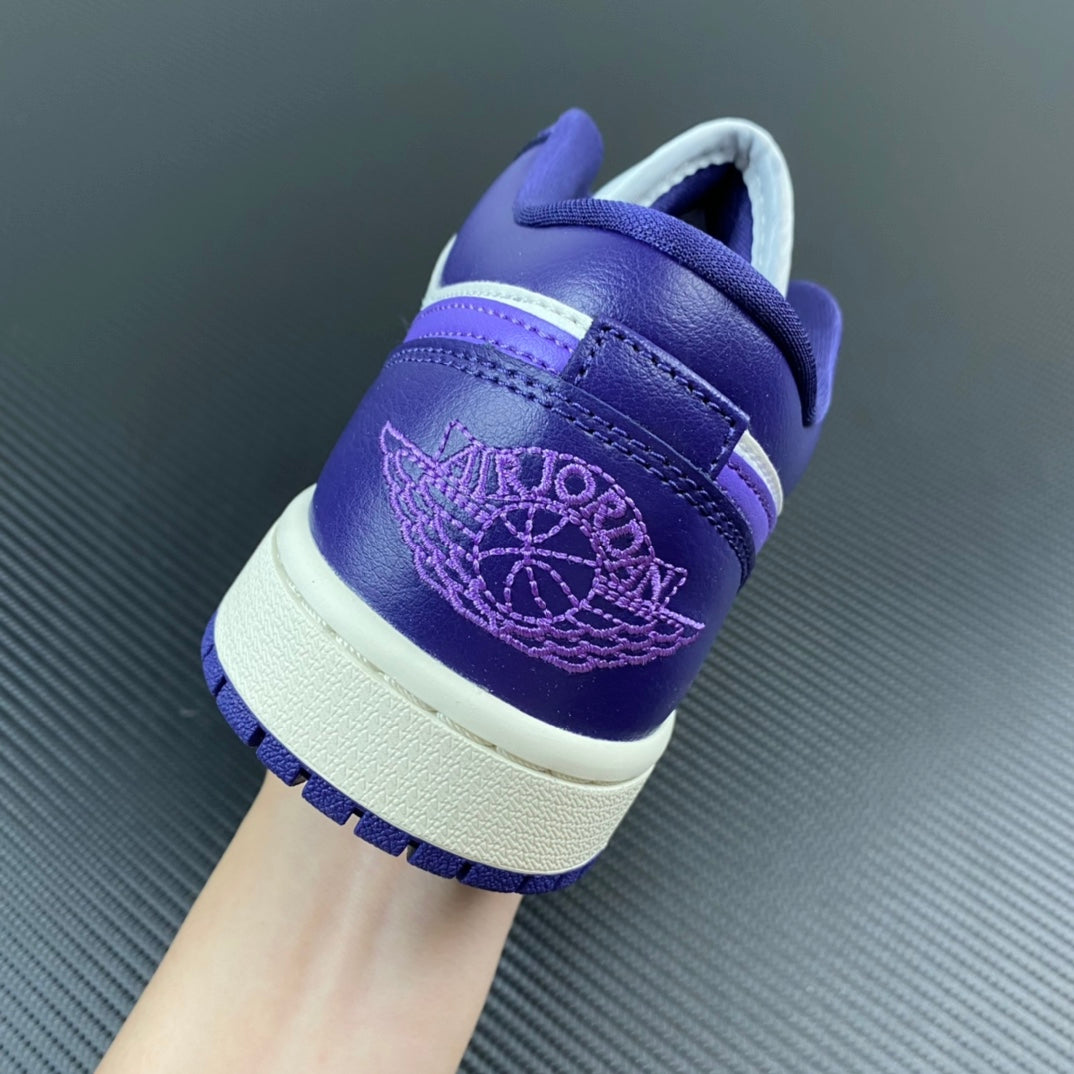 Air Jordan 1 Low