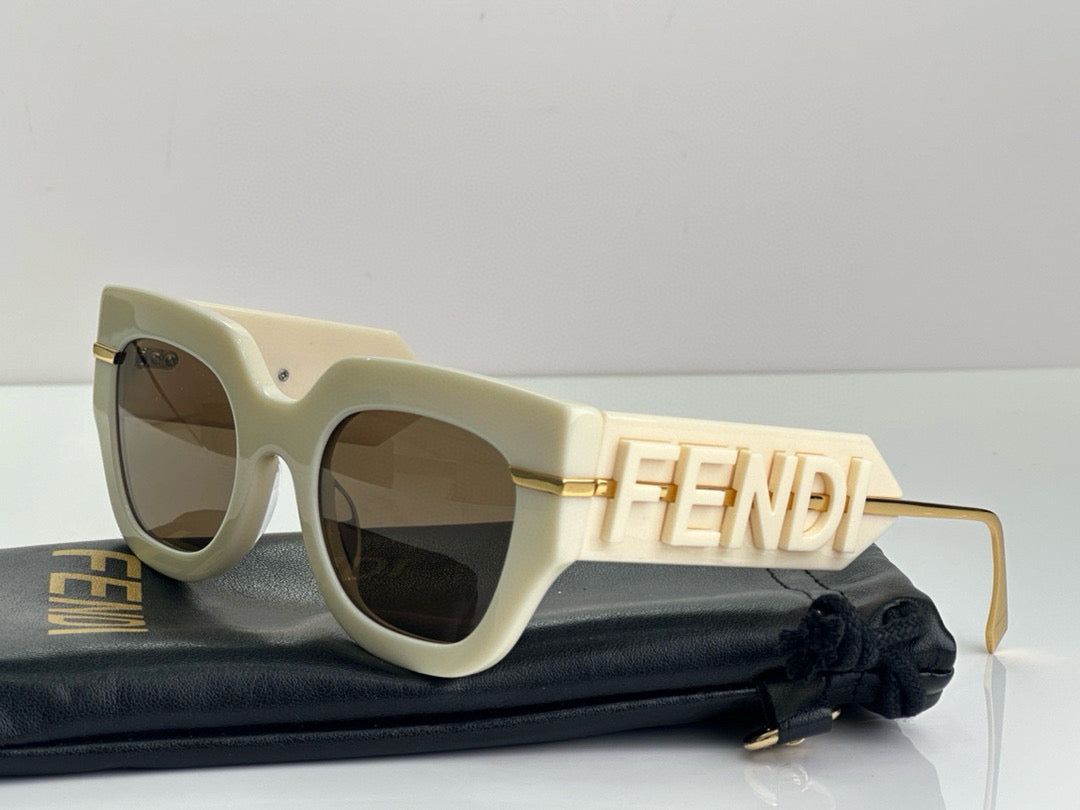 Óculos FENDI