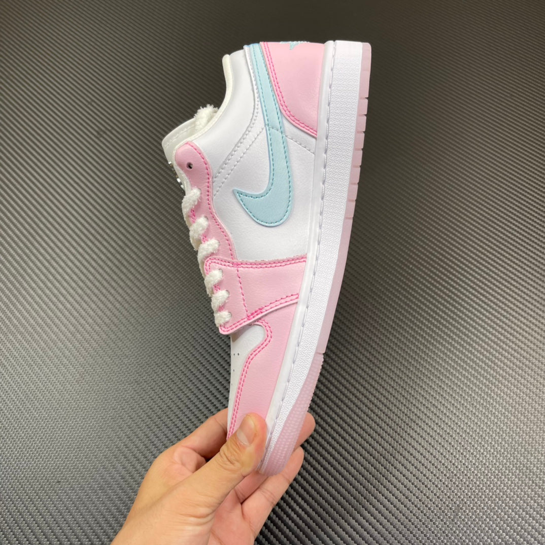 Air Jordan 1 Low