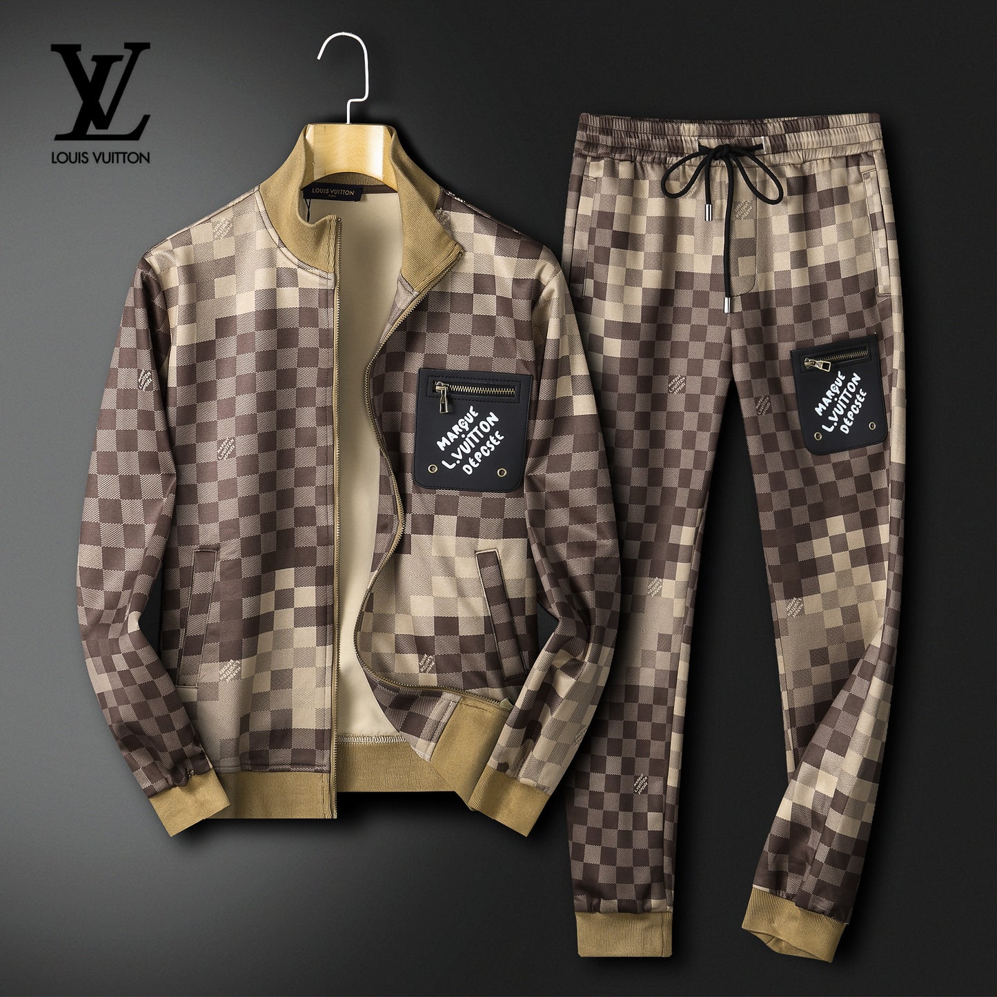 Conjunto de grife LV