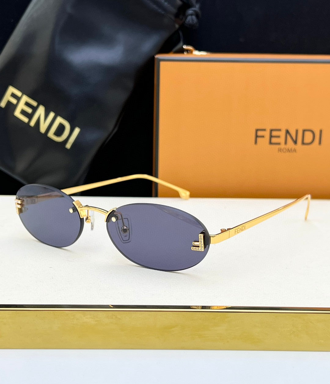 Óculos FENDI