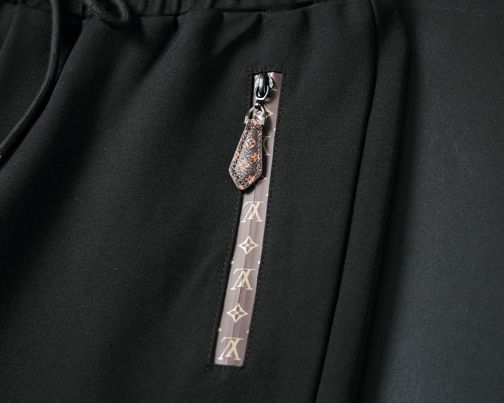 Conjunto de grife LV