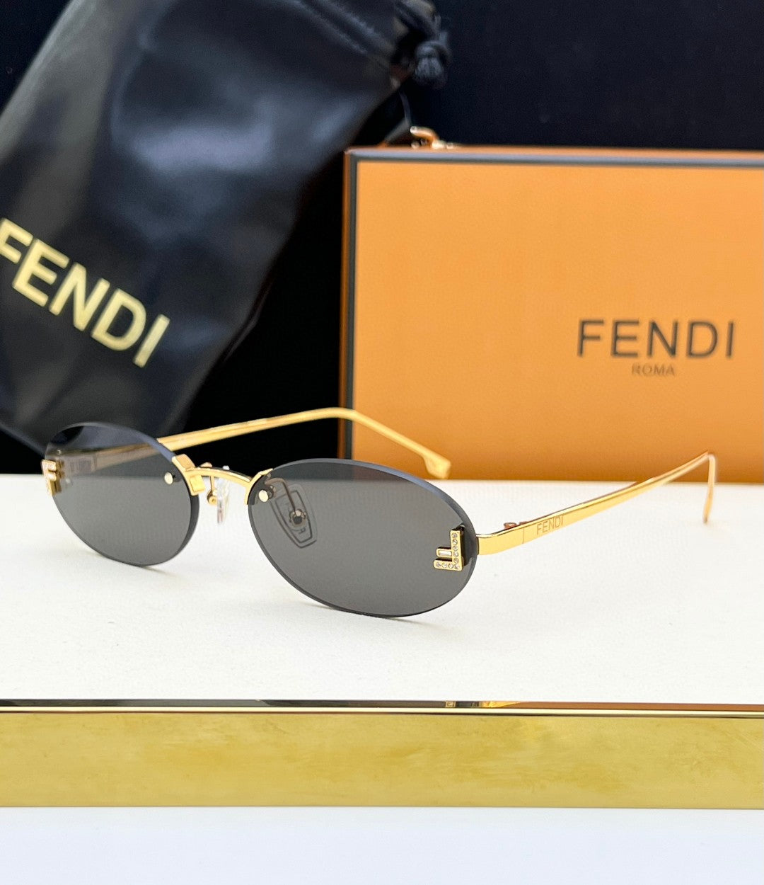 Óculos FENDI