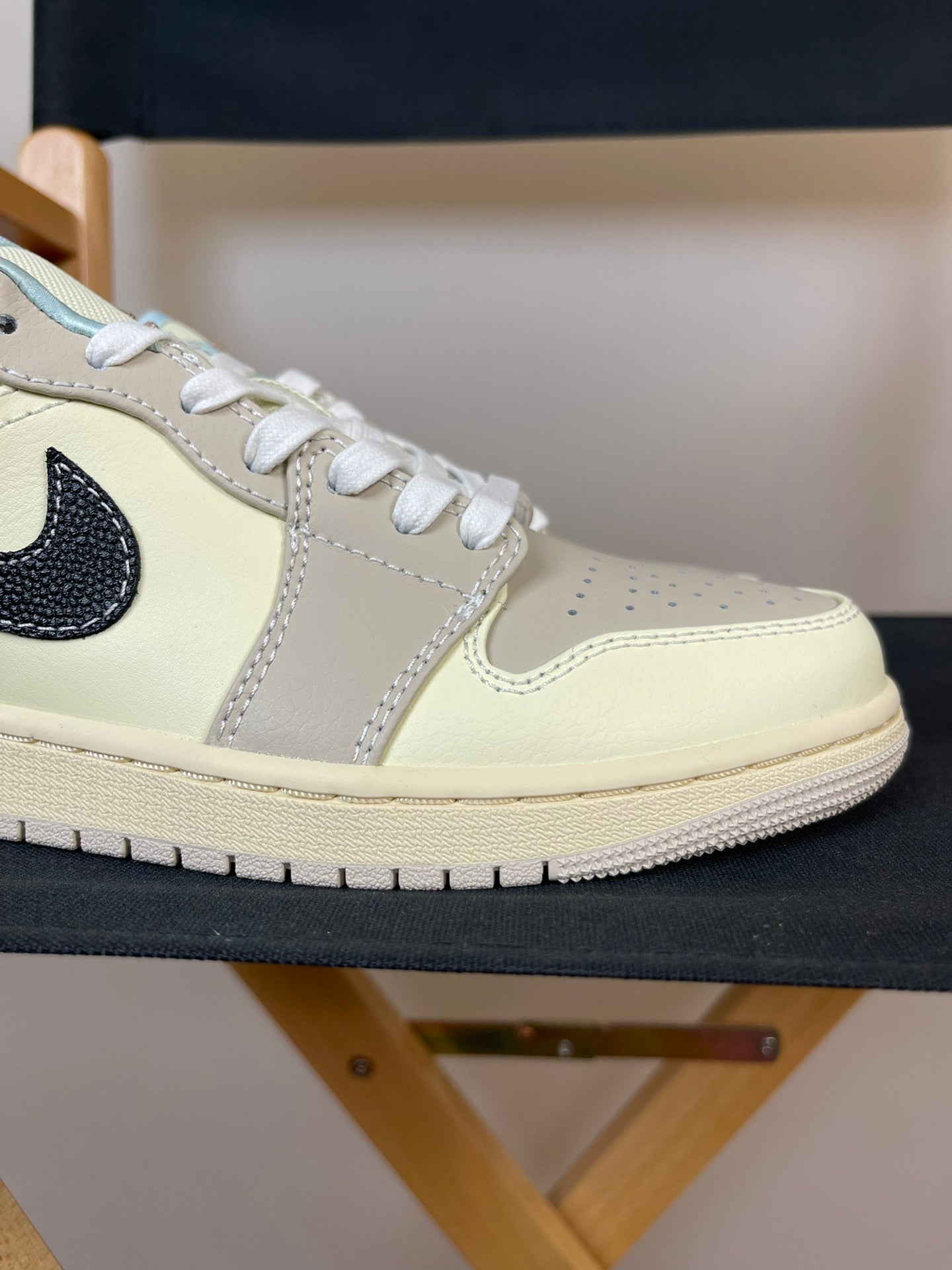 Air Jordan 1 Low