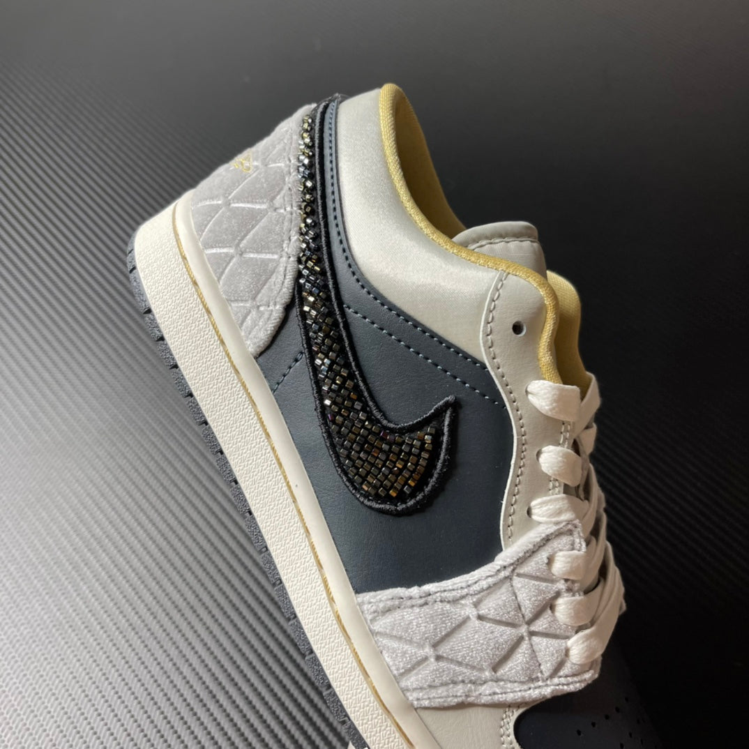 Air Jordan 1 Low SE