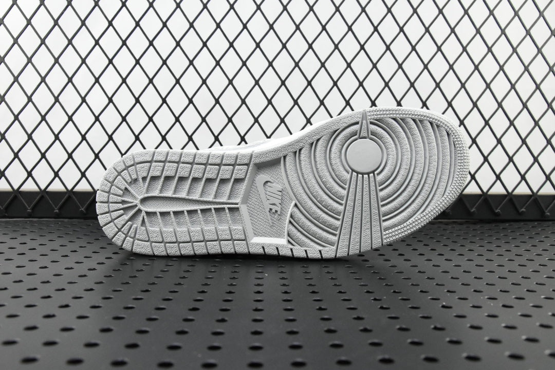 Air Jordan 1 Low Elefante