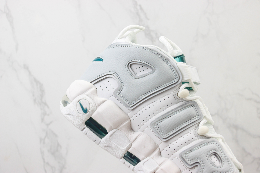 Tênis Nike Air More Uptempo
