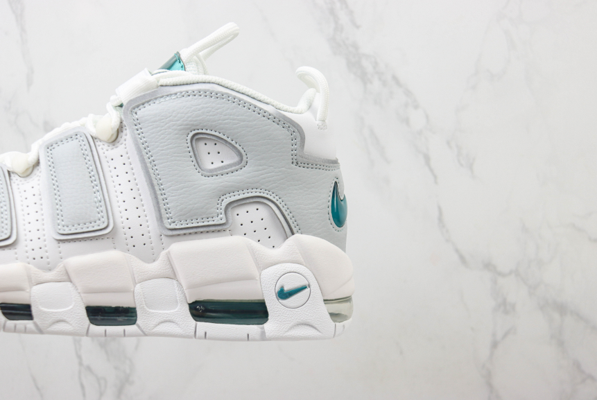 Tênis Nike Air More Uptempo
