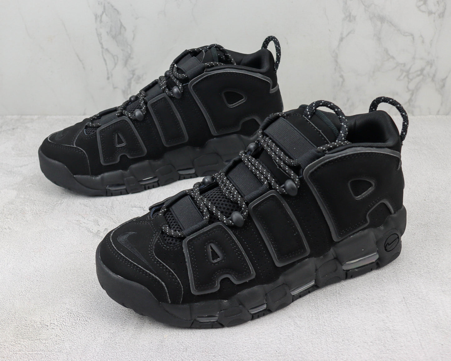 Tênis Nike Air More Uptempo