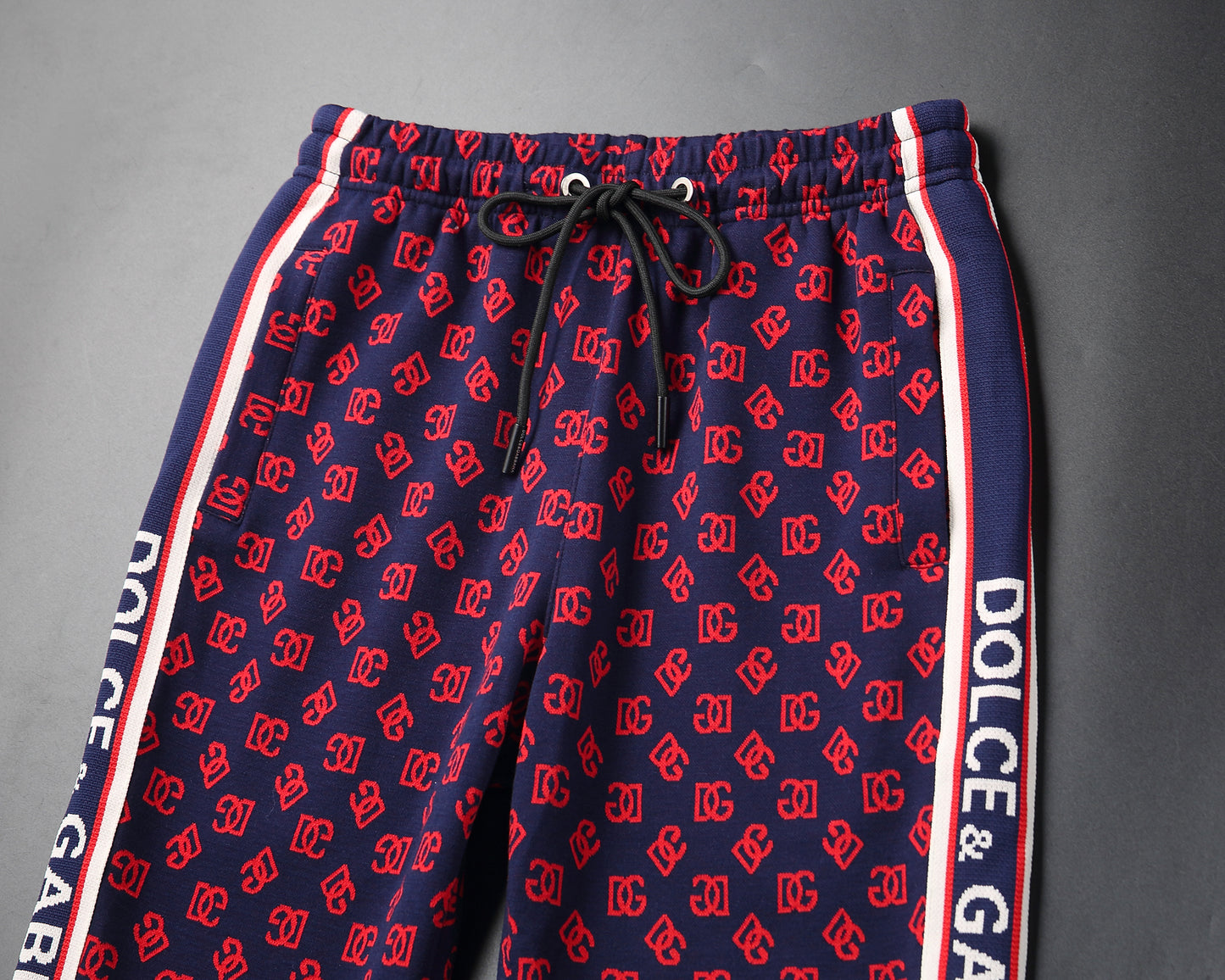 Conjunto de grife DG