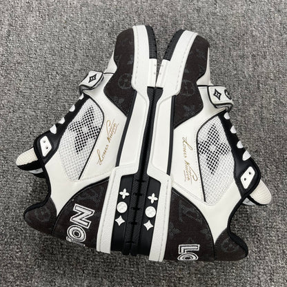 Louis Vuitton Velcro