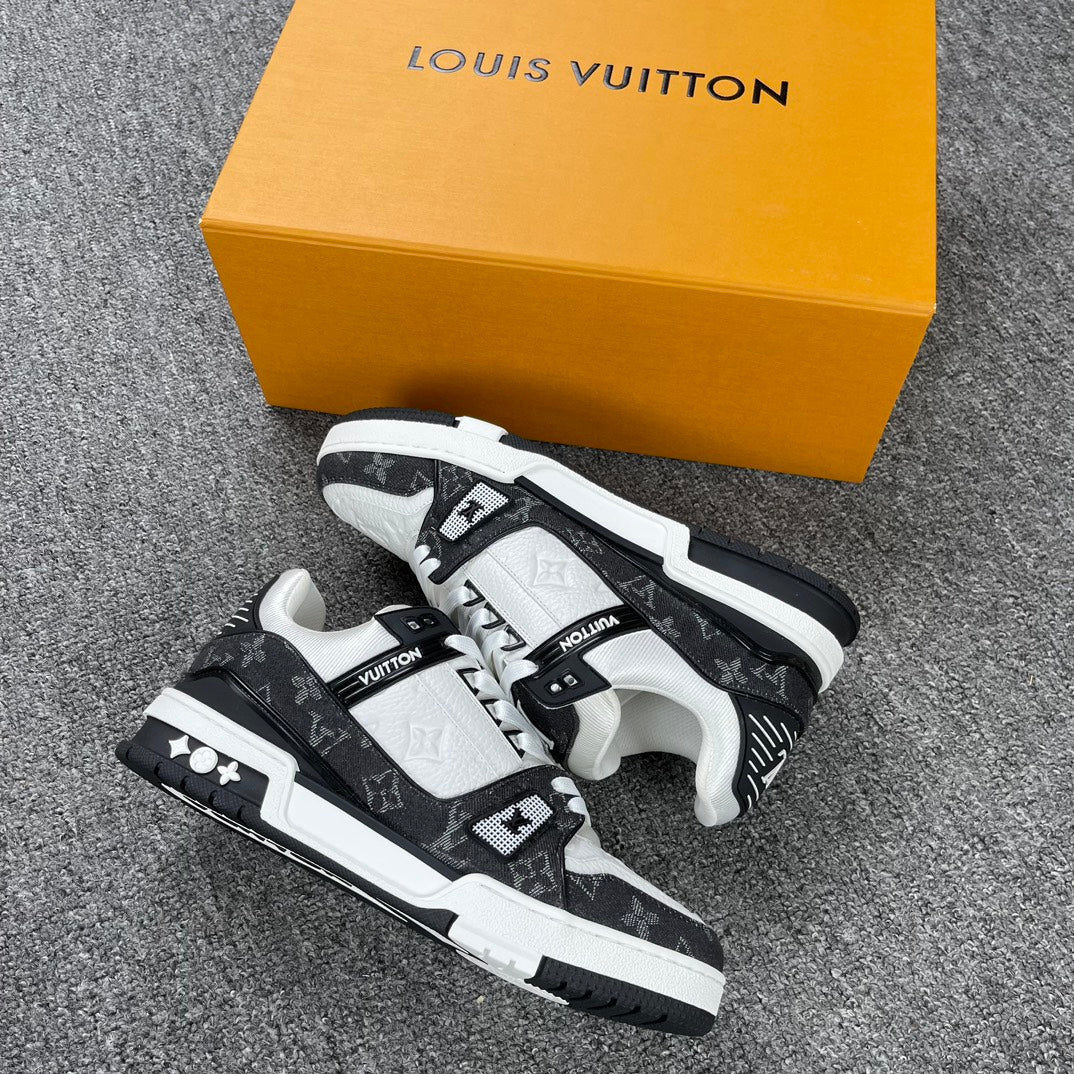Louis Vuitton Trainer Jeans