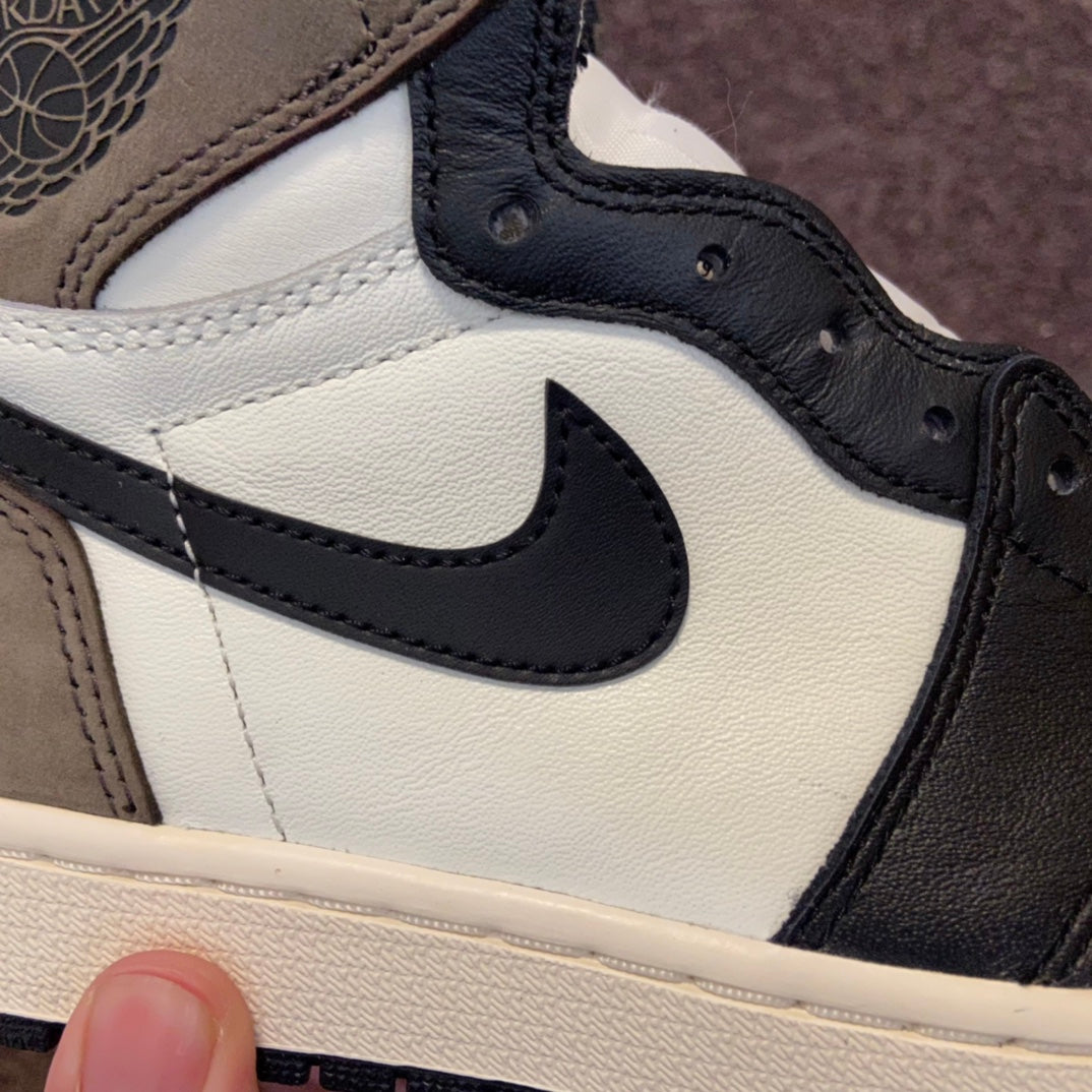 Air Jordan 1 High Dark Mocha
