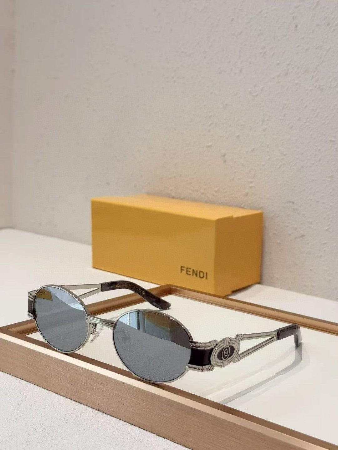 Óculos FENDI