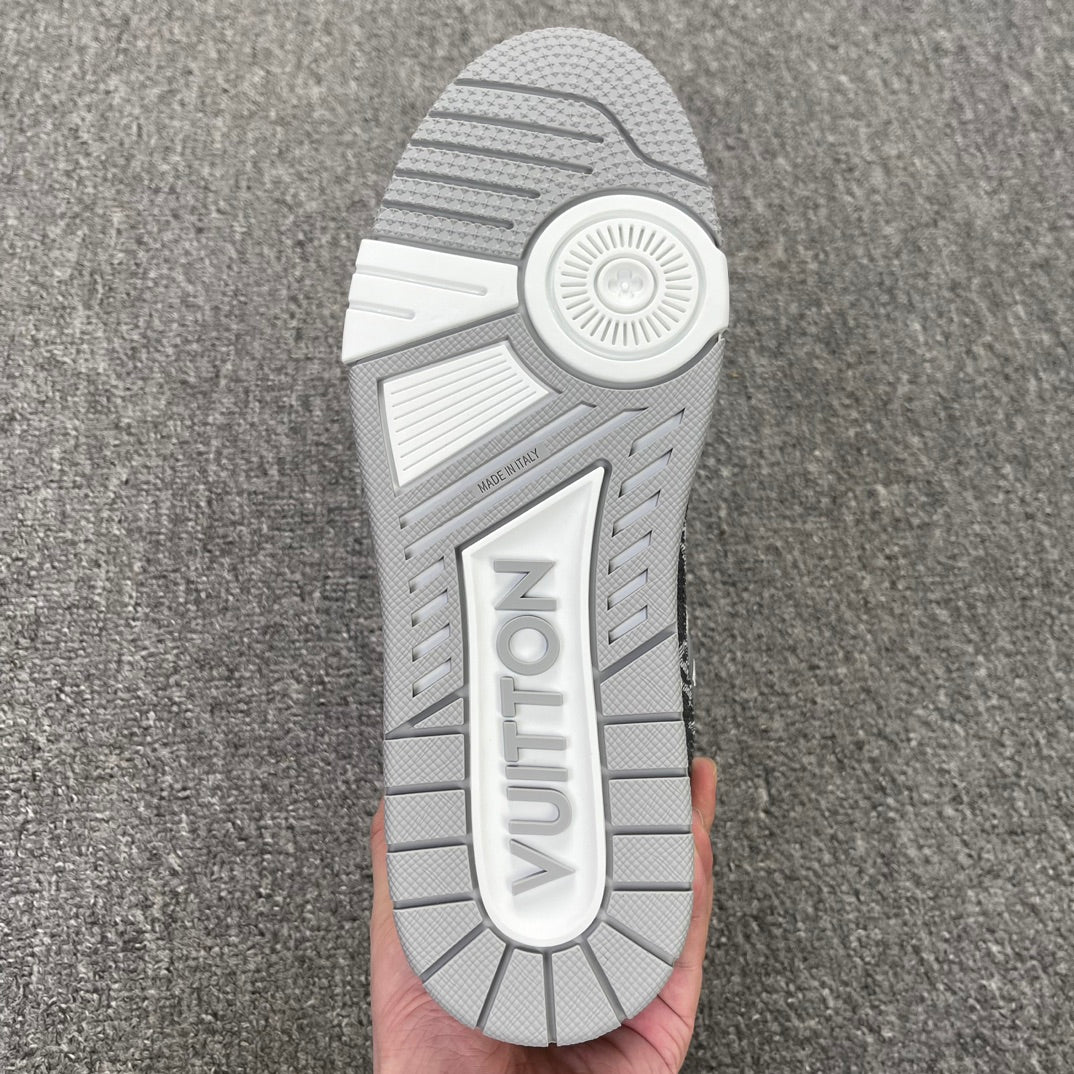 Louis Vuitton Trainer Jeans