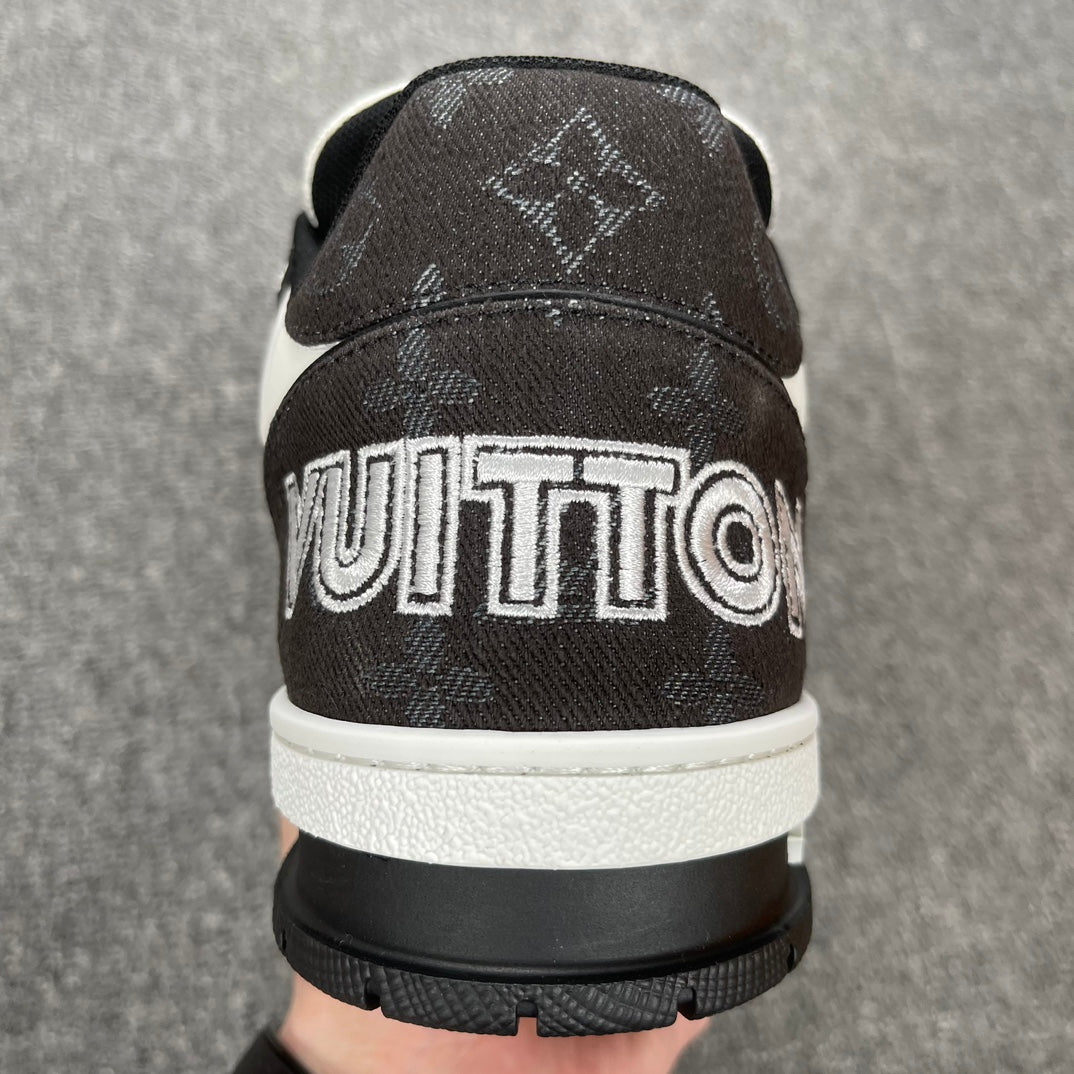 Louis Vuitton Velcro