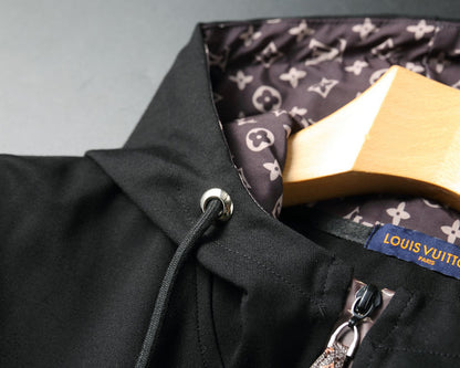 Conjunto de grife LV
