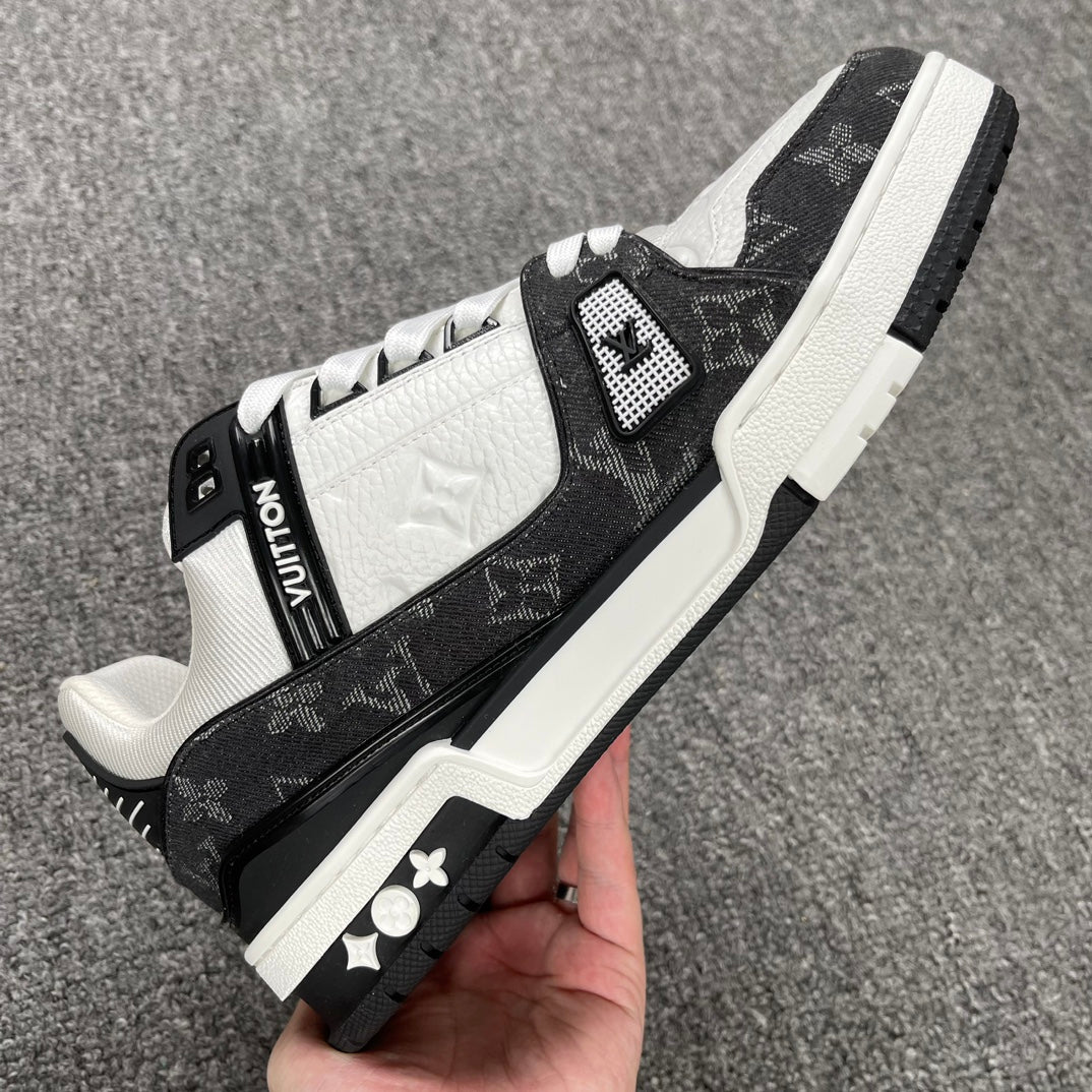 Louis Vuitton Trainer Jeans