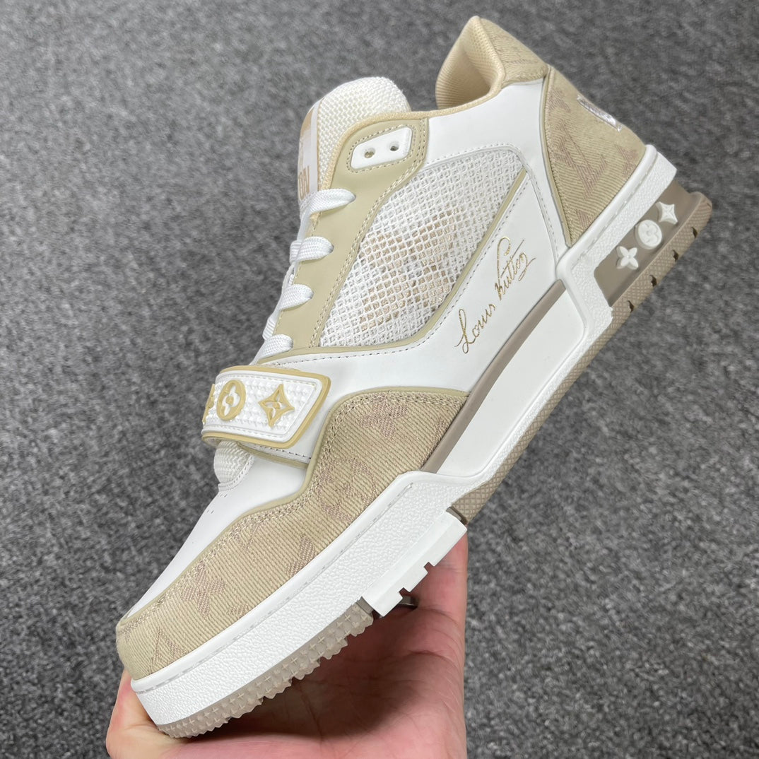 Louis Vuitton Velcro
