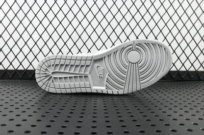 Air Jordan 1 Low Elefante