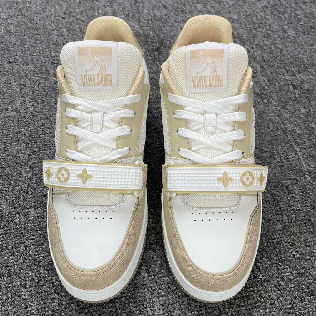 Louis Vuitton Velcro