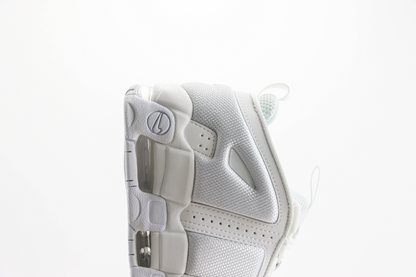 Tênis Nike Air More Uptempo tecido