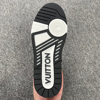 Louis Vuitton Trainer Jeans