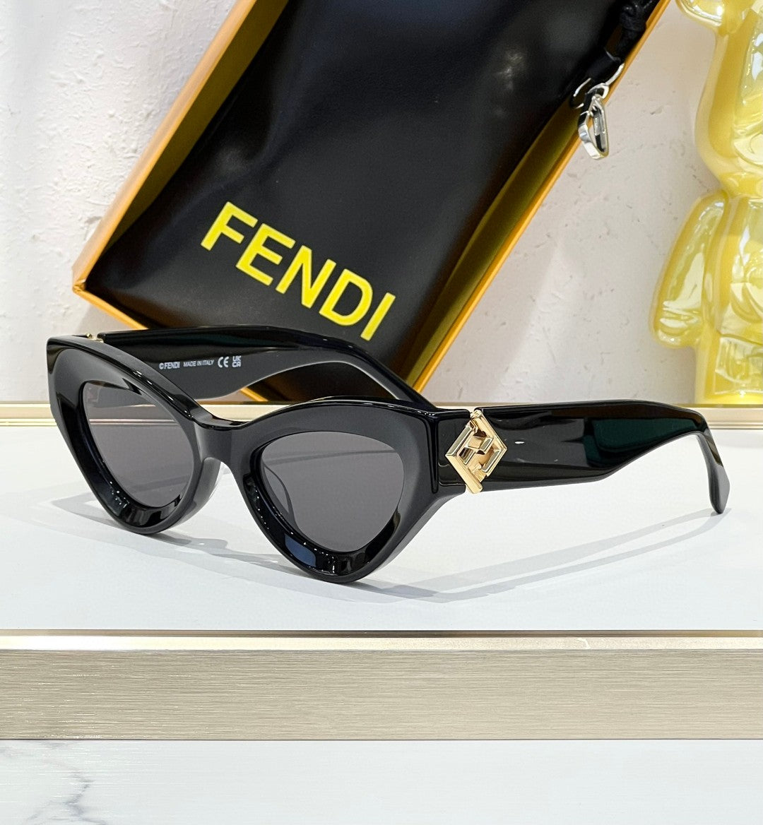 Óculos FENDI