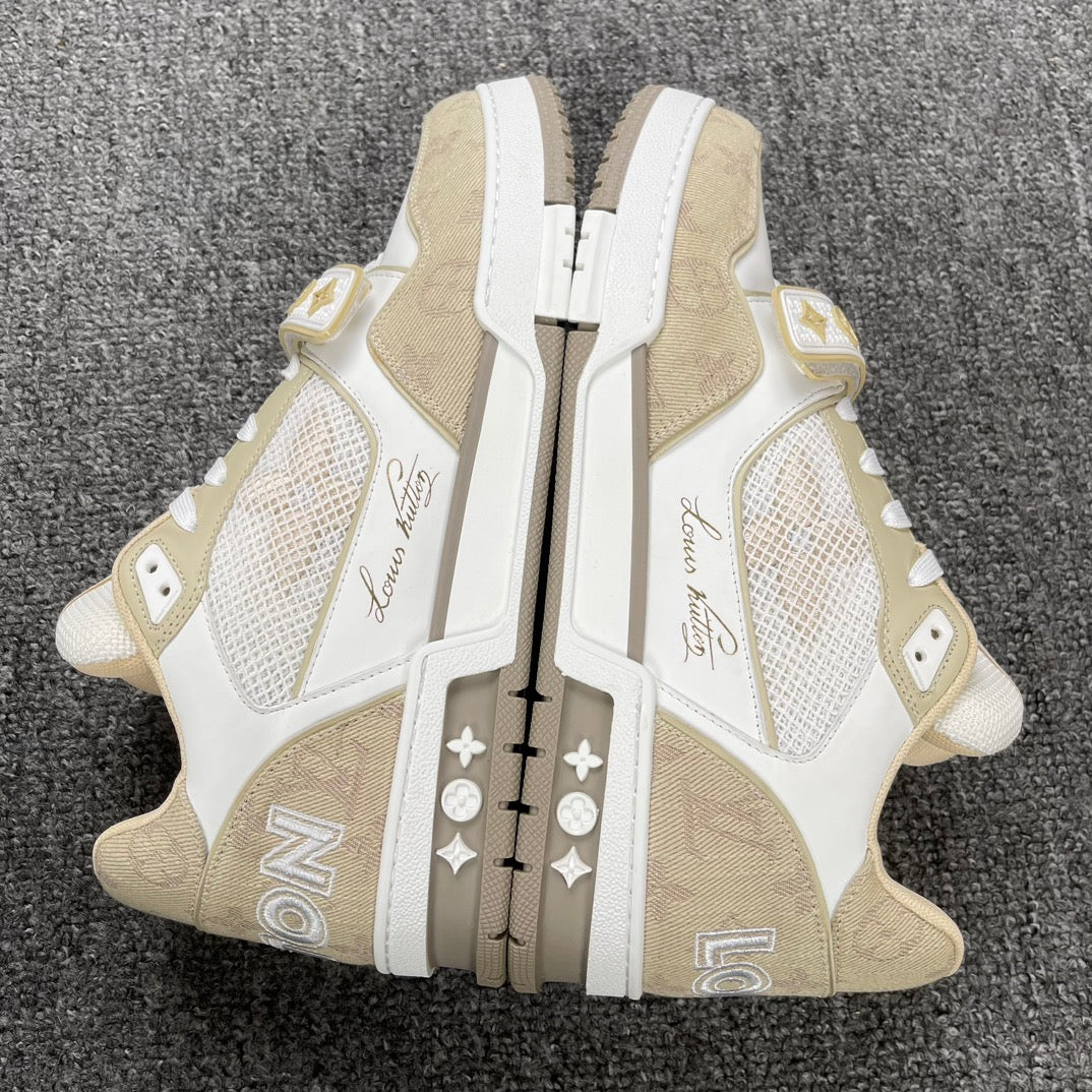 Louis Vuitton Velcro