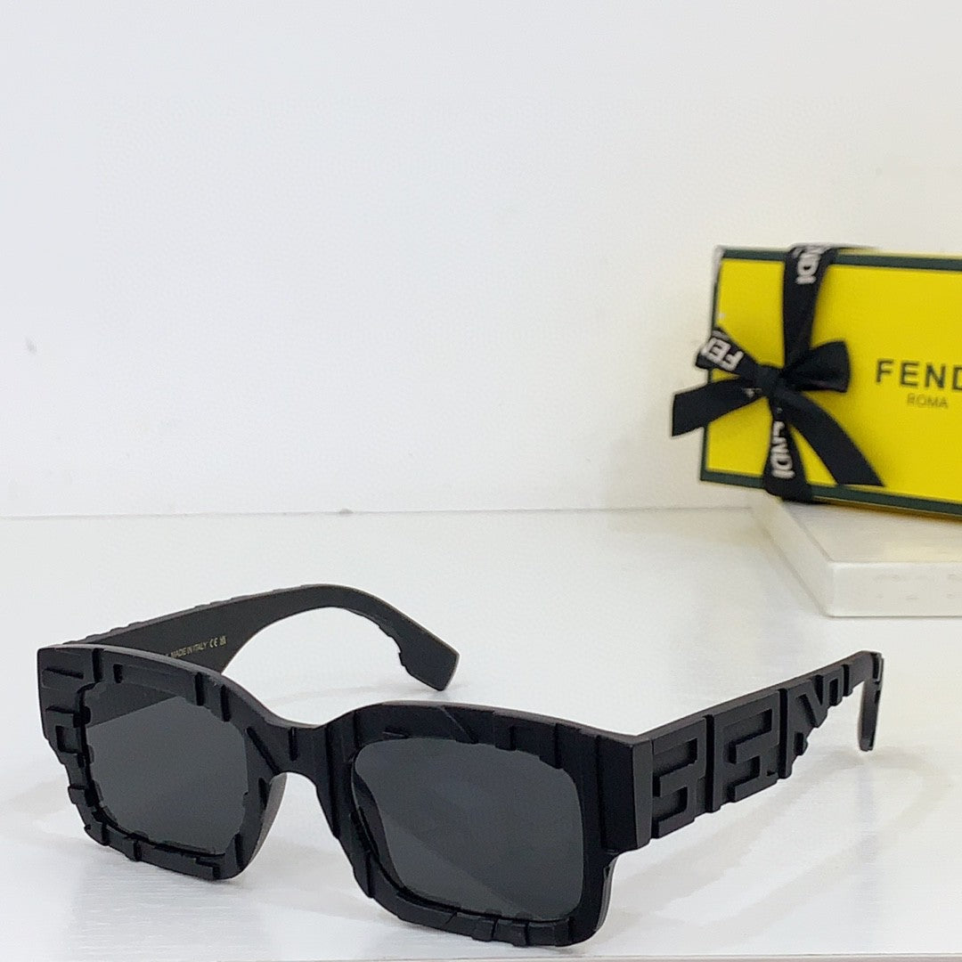 Óculos FENDI