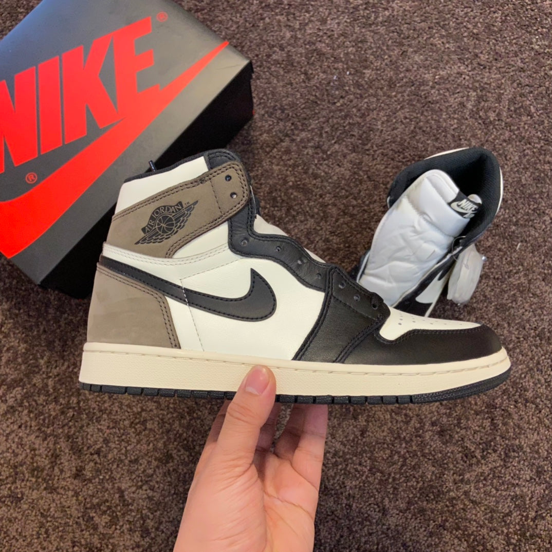 Air Jordan 1 High Dark Mocha