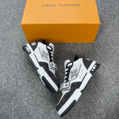 Louis Vuitton Velcro
