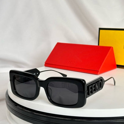 Óculos FENDI