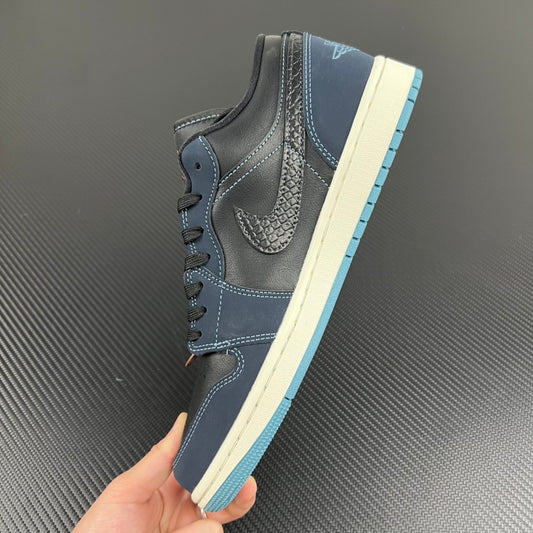 Air Jordan 1 Low