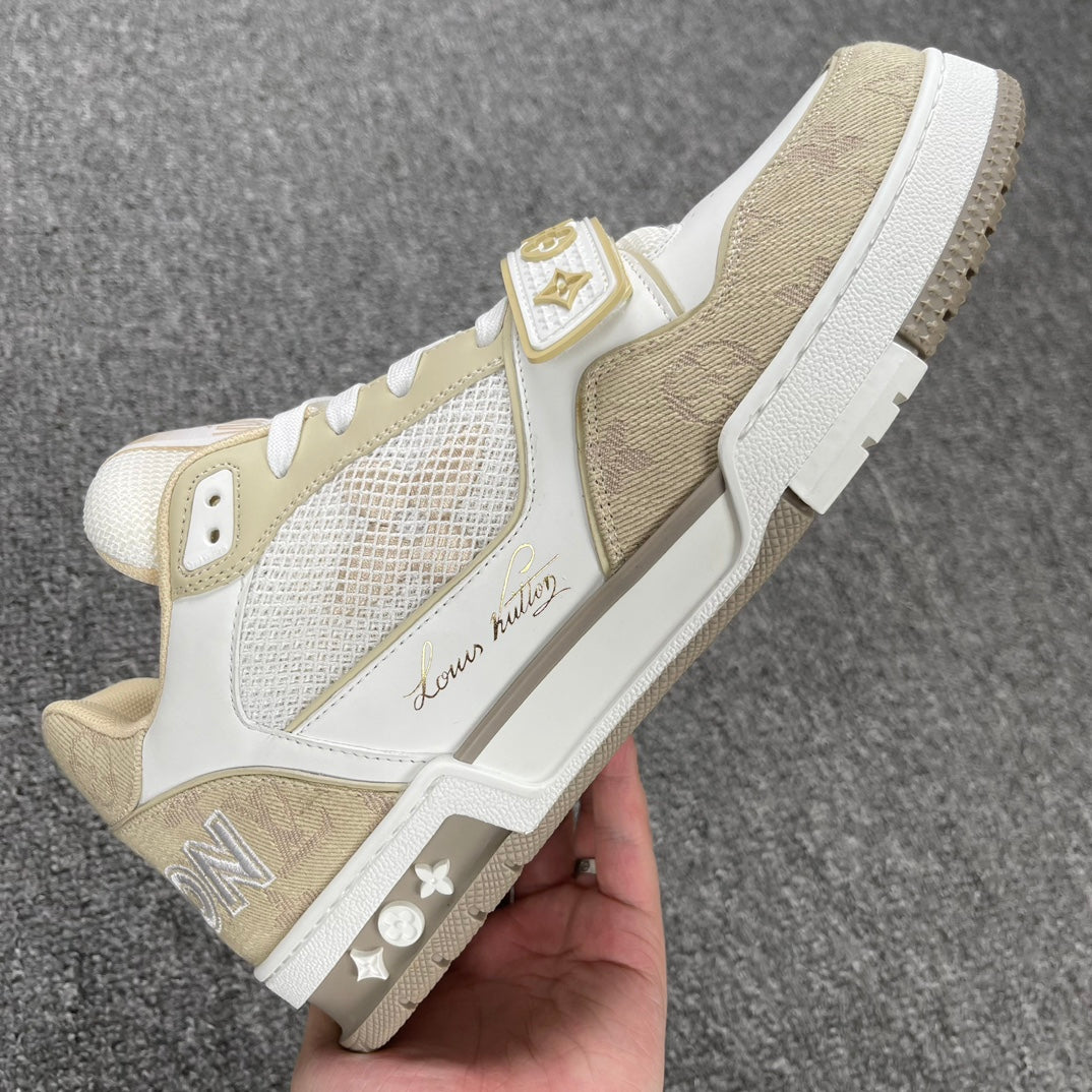Louis Vuitton Velcro