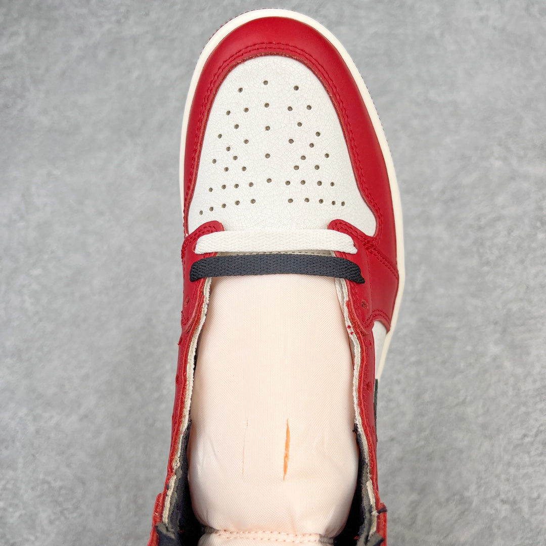Air Jordan 1 High Chicago Lost and Found